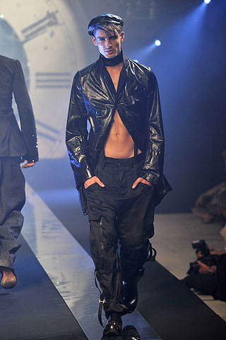 John Galliano / - 2011